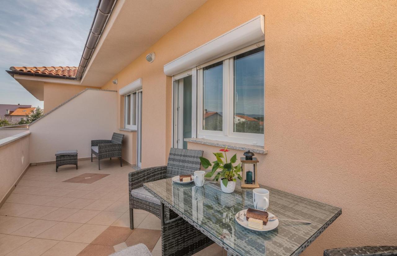 Apartman Luxury Lure Krk Town Bagian luar foto